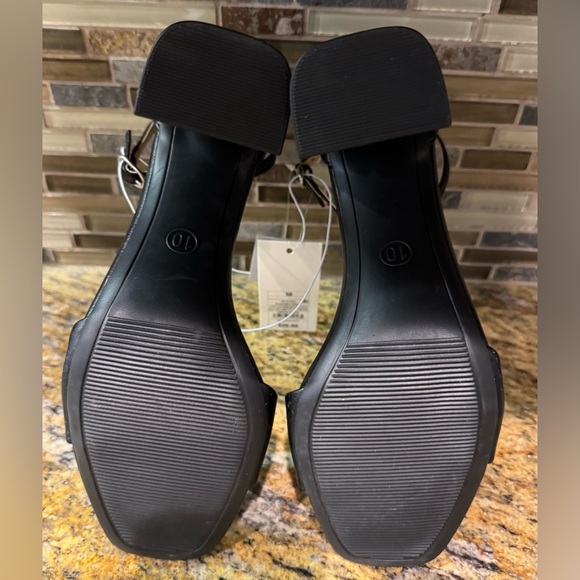 A New Day Ankle Strap Heels Memory Foam Womens Size 10 Black Color - Picture 5 of 8